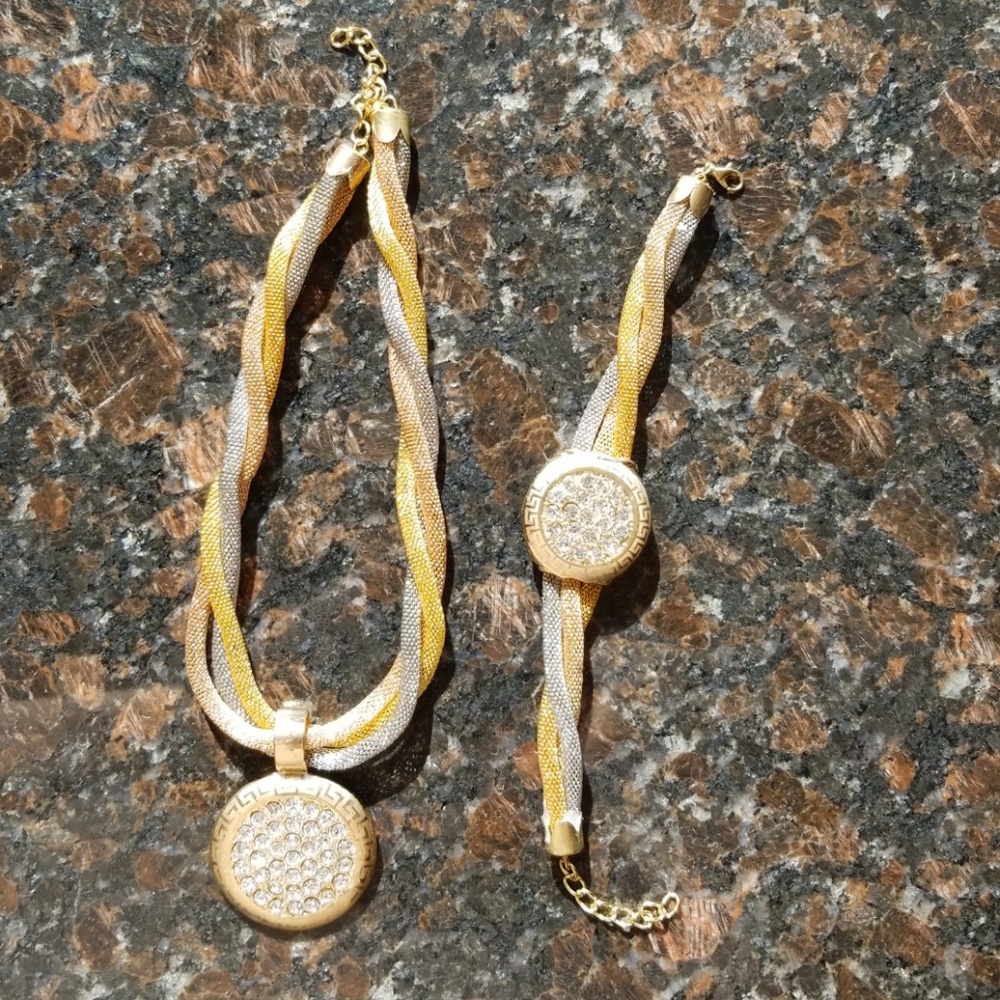 Tri color mesh necklace and bracelet